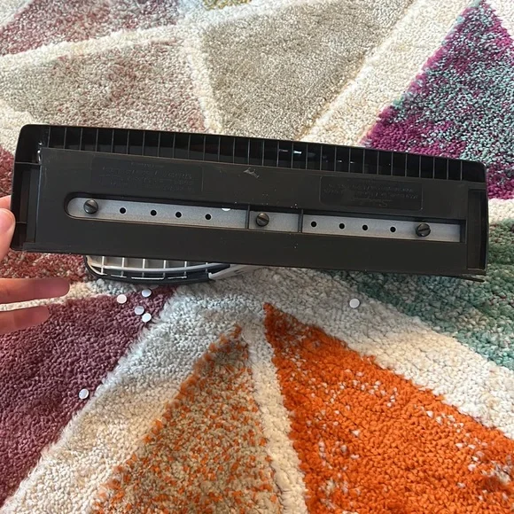 Hole punch - Picture 3 of 4